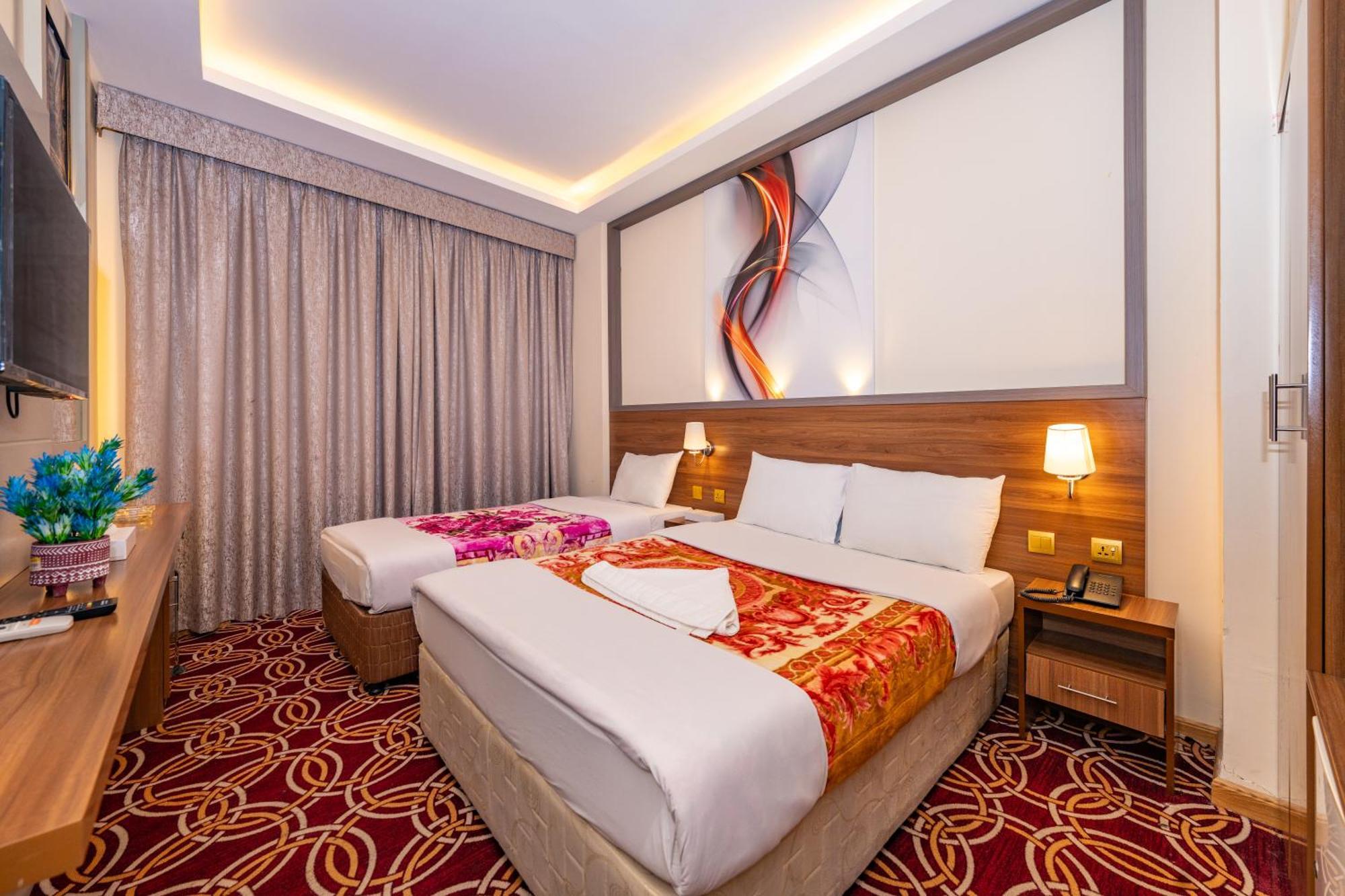 Tanha Hotel Дубай Экстерьер фото