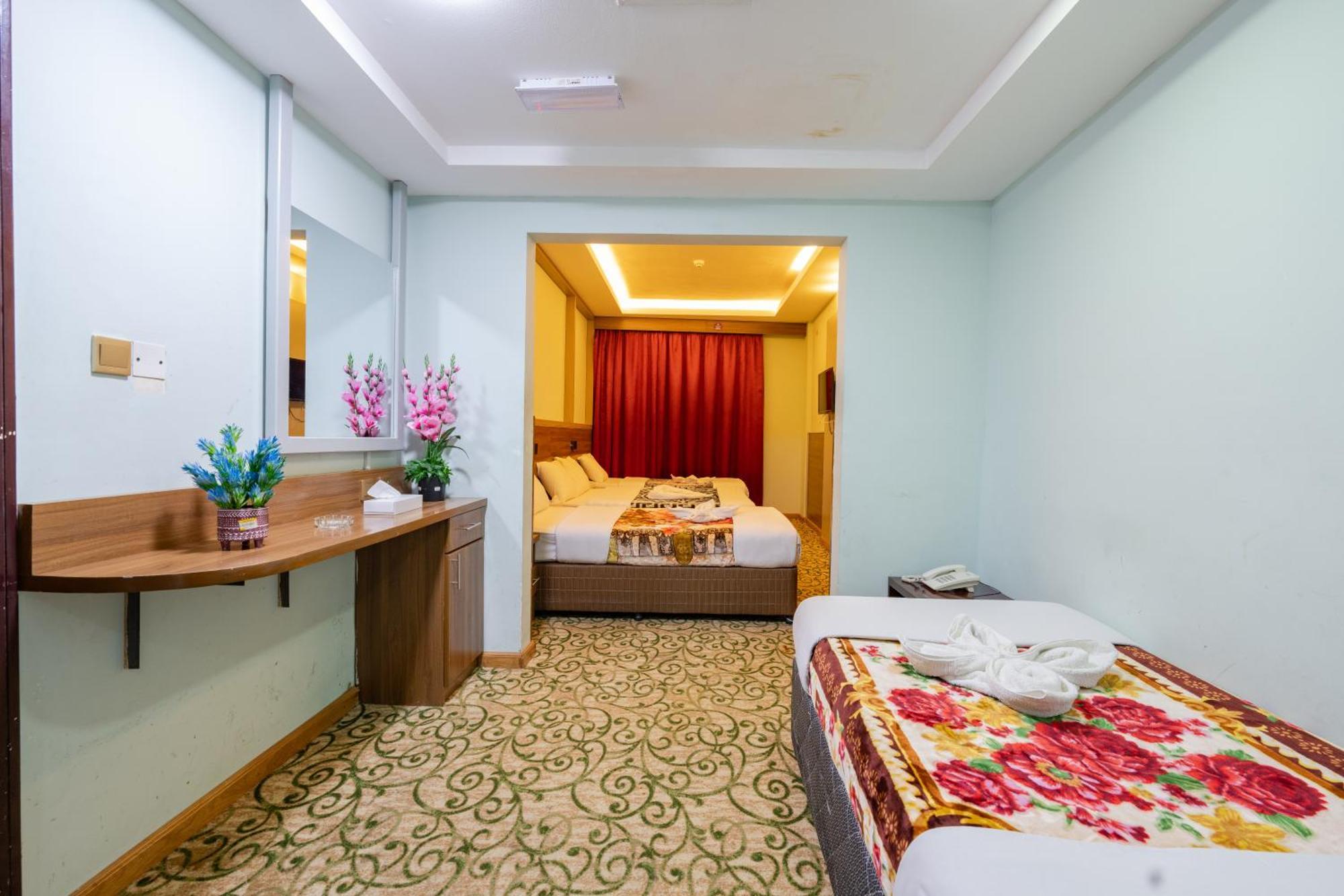 Tanha Hotel Дубай Экстерьер фото