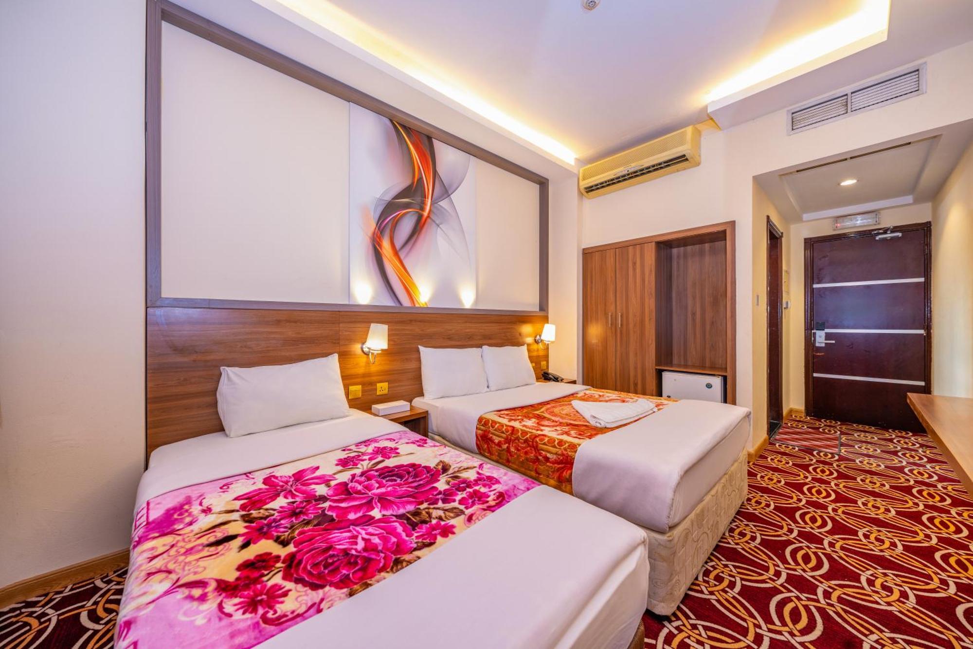 Tanha Hotel Дубай Экстерьер фото